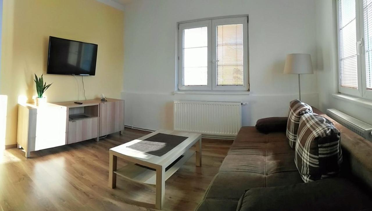 Penzion Exotic Ostrava Exteriör bild