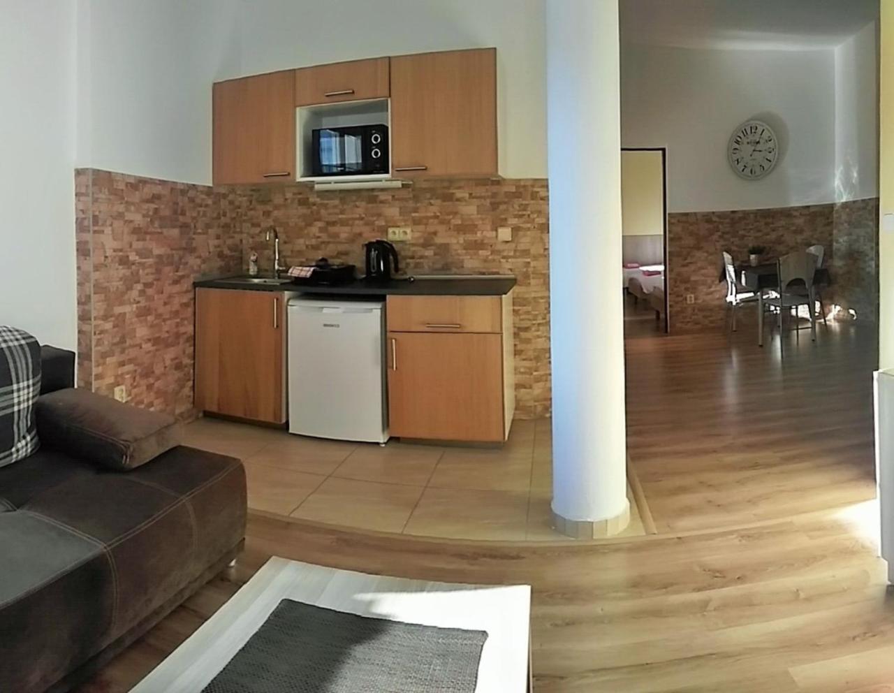Penzion Exotic Ostrava Exteriör bild